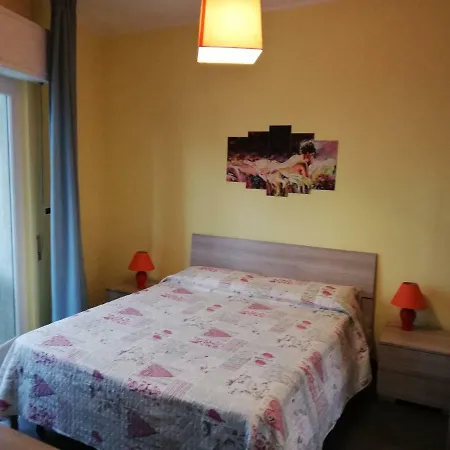 Zara Apartment Giardini-Naxos